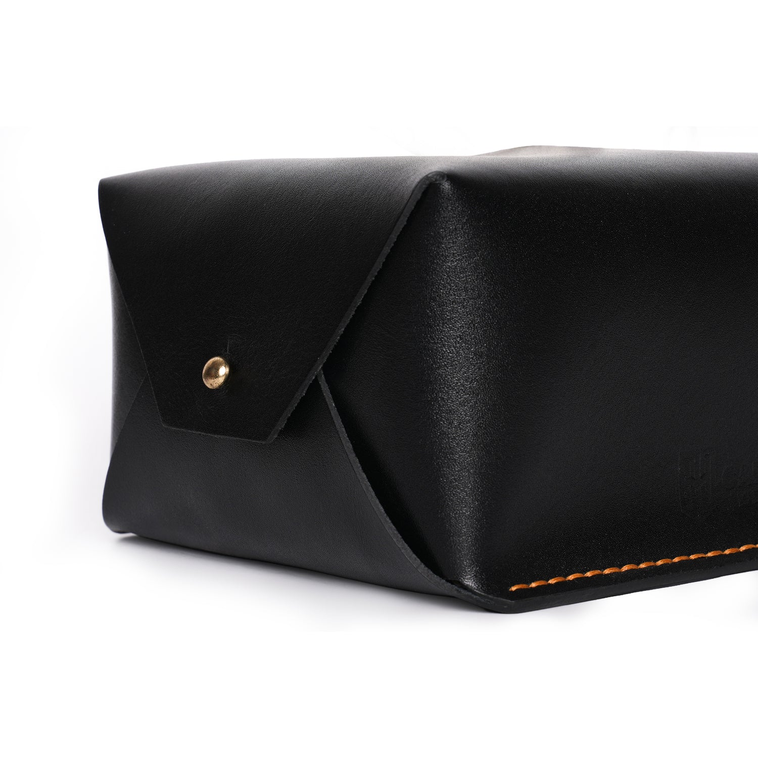 Caprahem TB-02 handmade black leather tissue box cover for home and car — front view