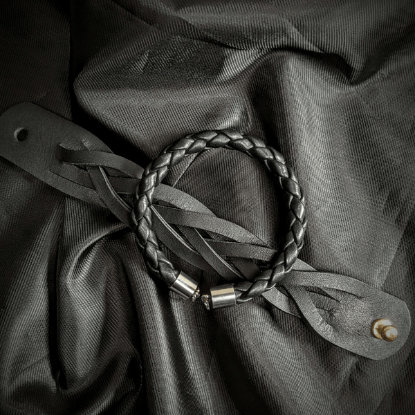 Sculptura Wristband | Handmade